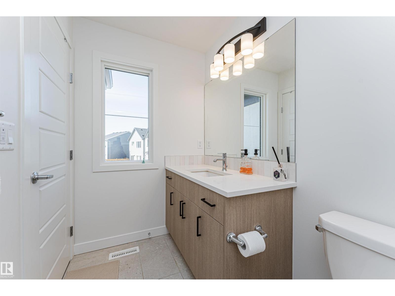 3367 ERLANGER BN NW, Edmonton