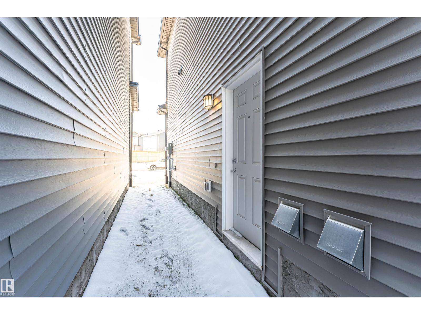 3367 ERLANGER BN NW, Edmonton