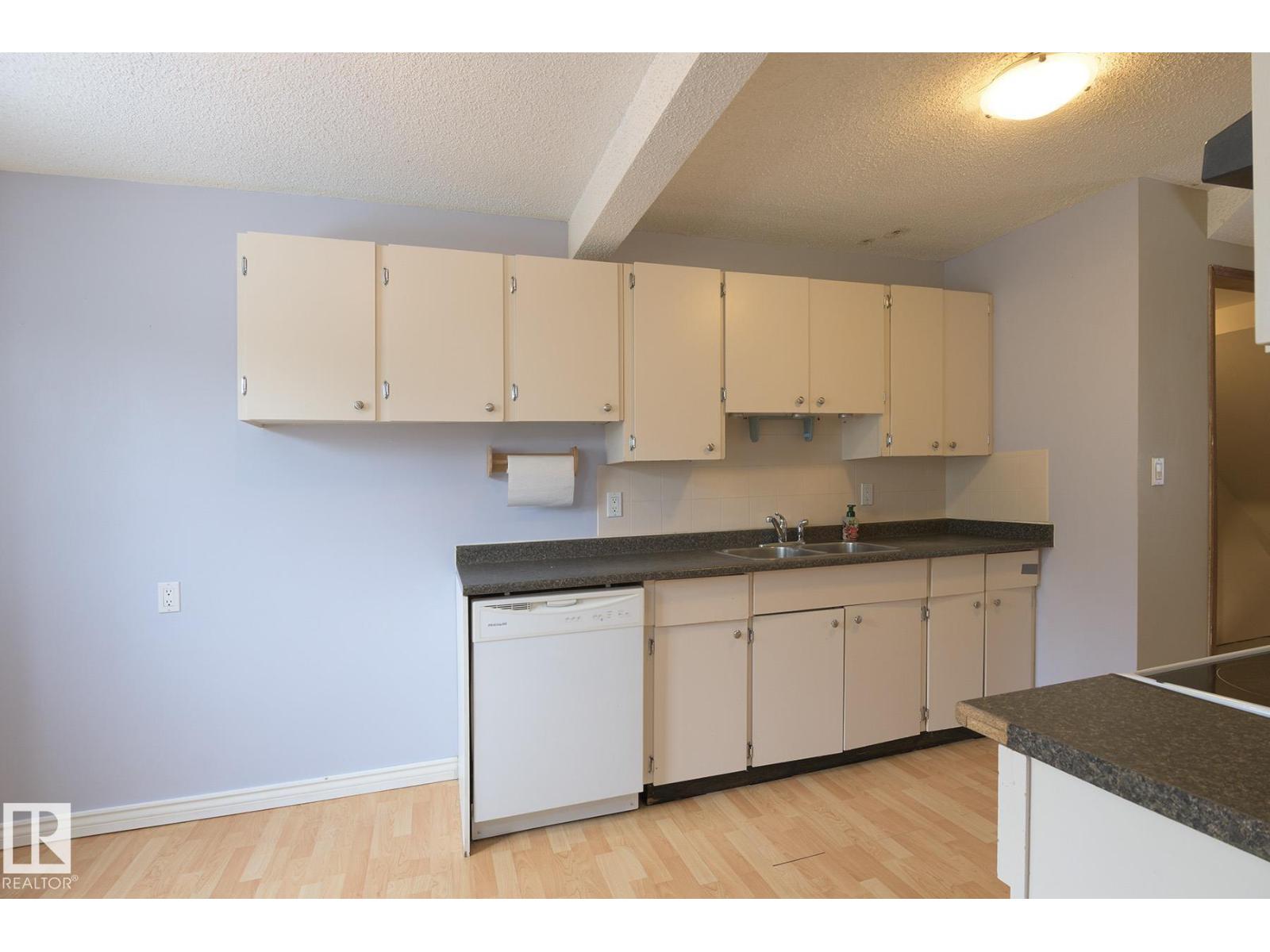 14751 25 ST NW, Edmonton