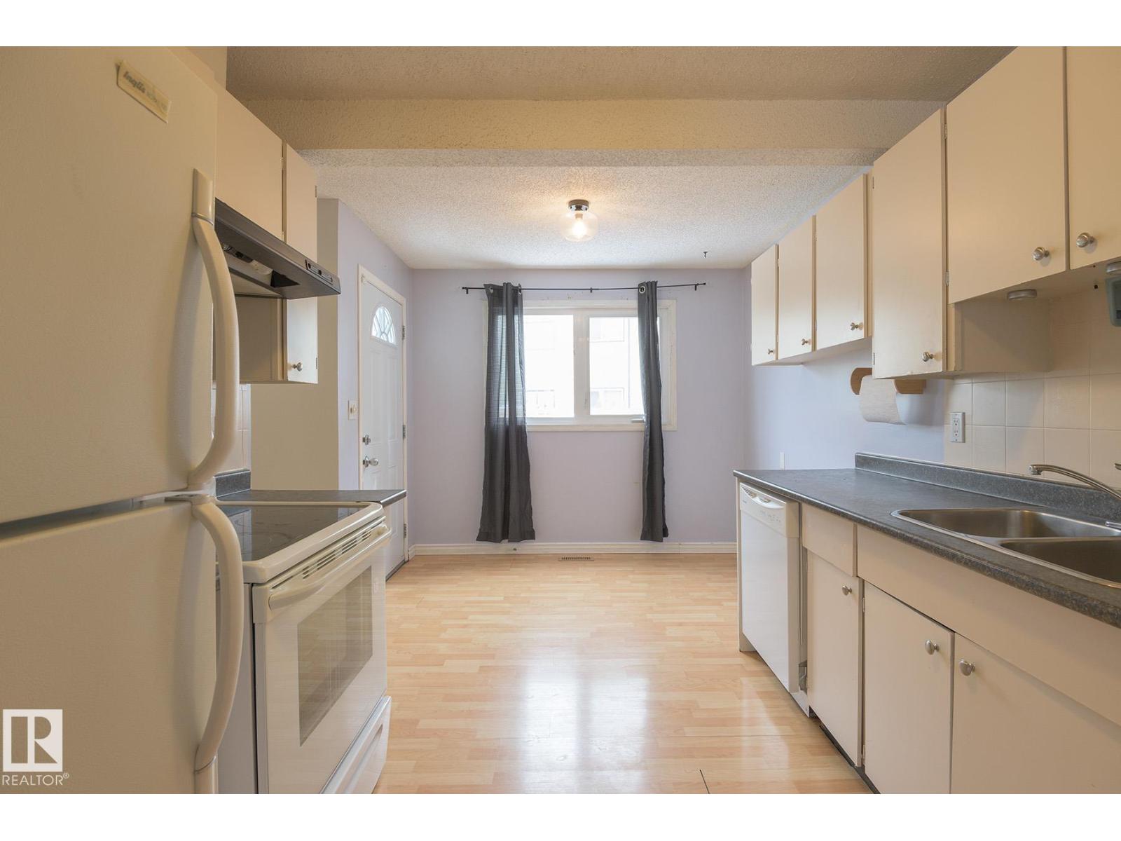 14751 25 ST NW, Edmonton