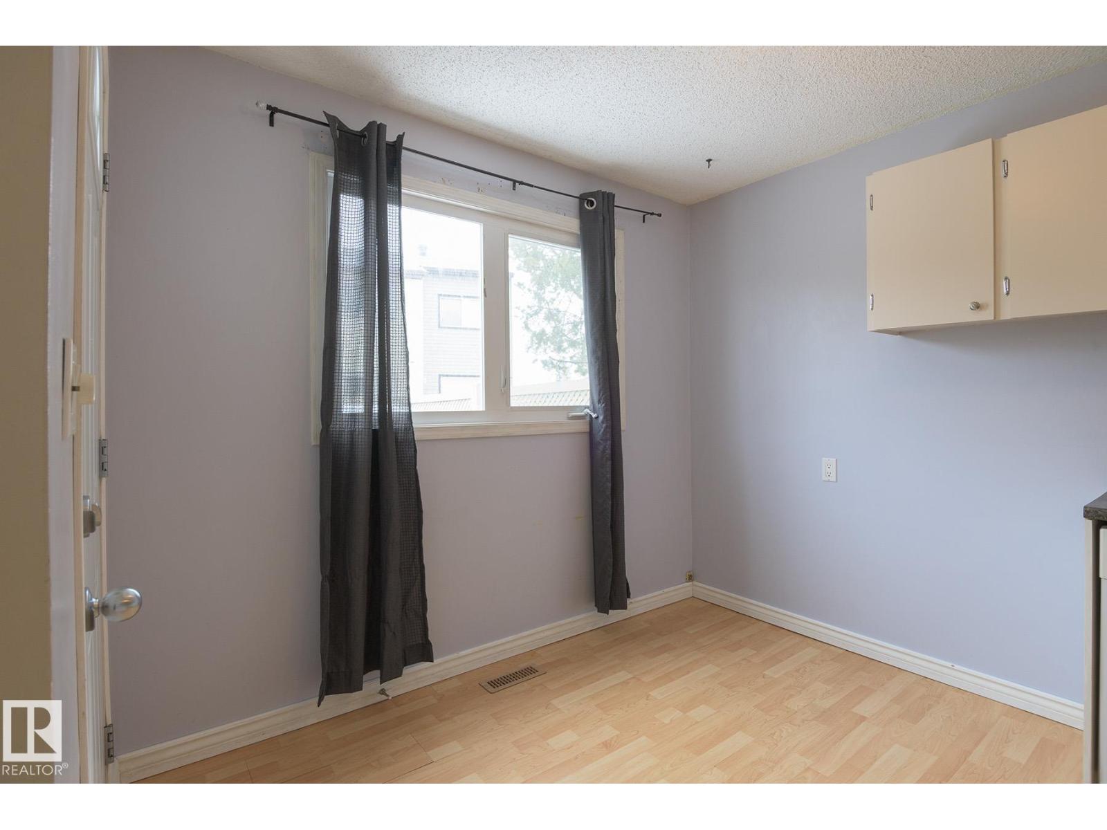 14751 25 ST NW, Edmonton