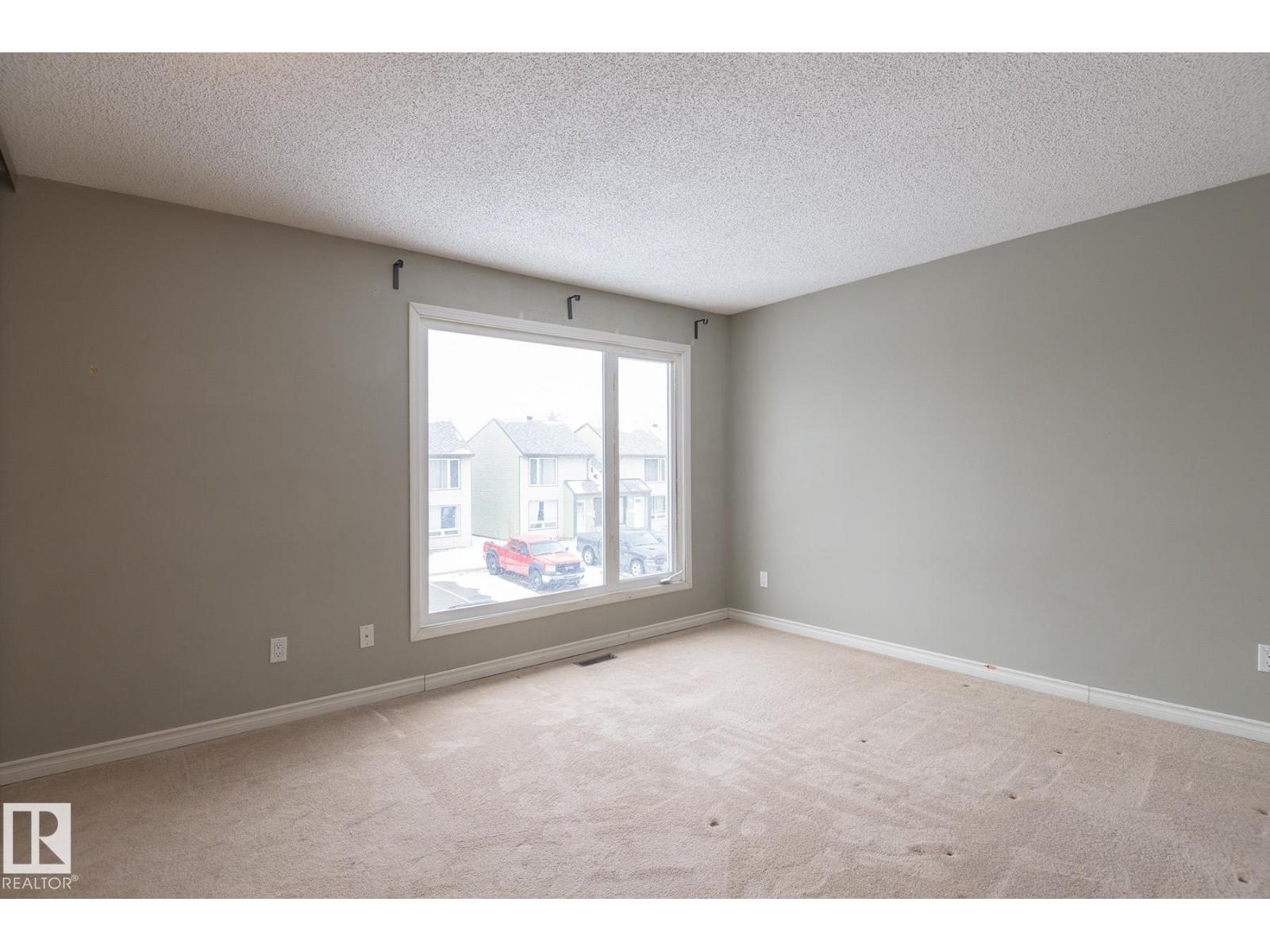 14751 25 ST NW, Edmonton