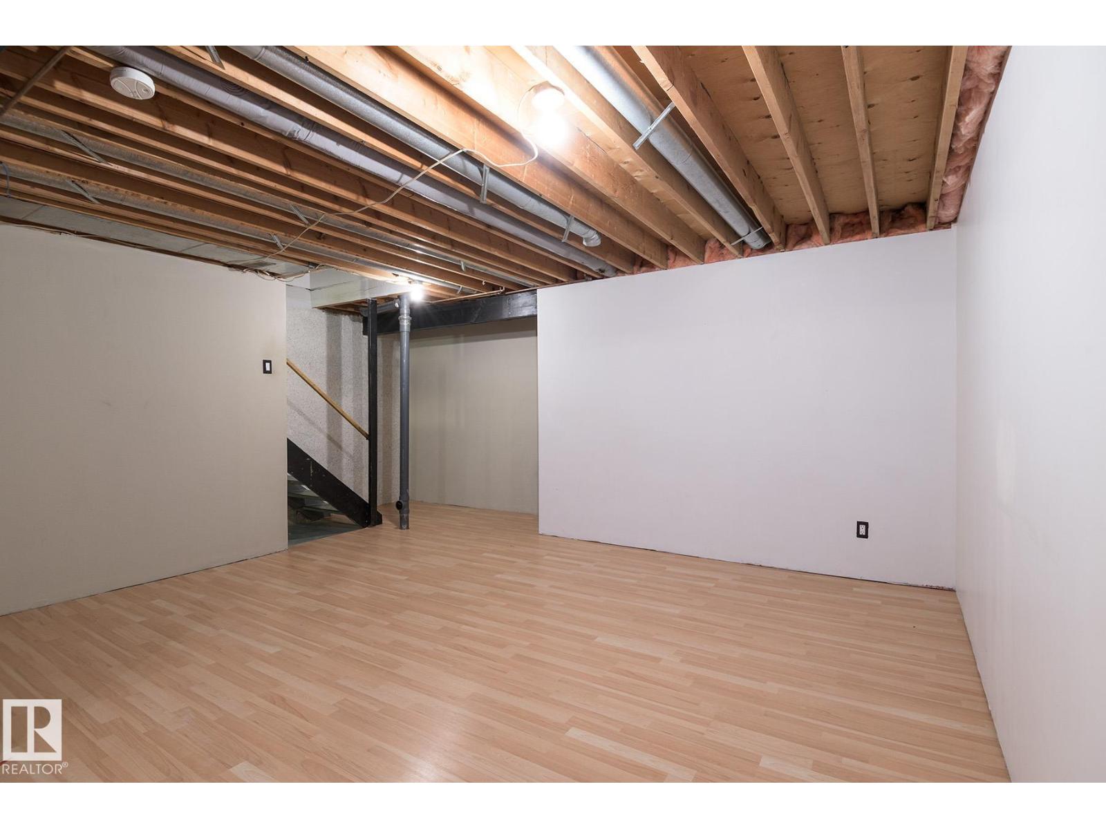 14751 25 ST NW, Edmonton