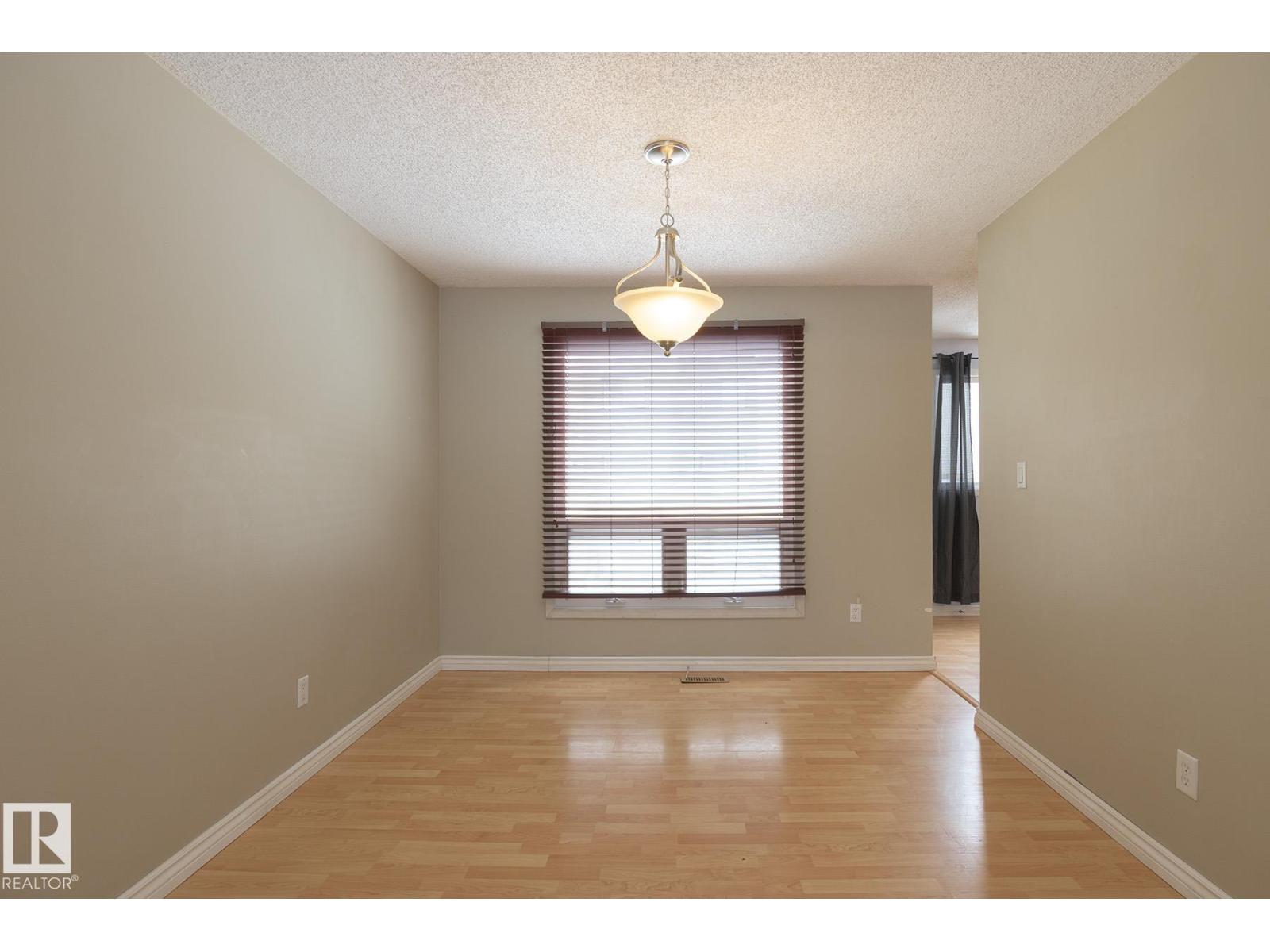 14751 25 ST NW, Edmonton