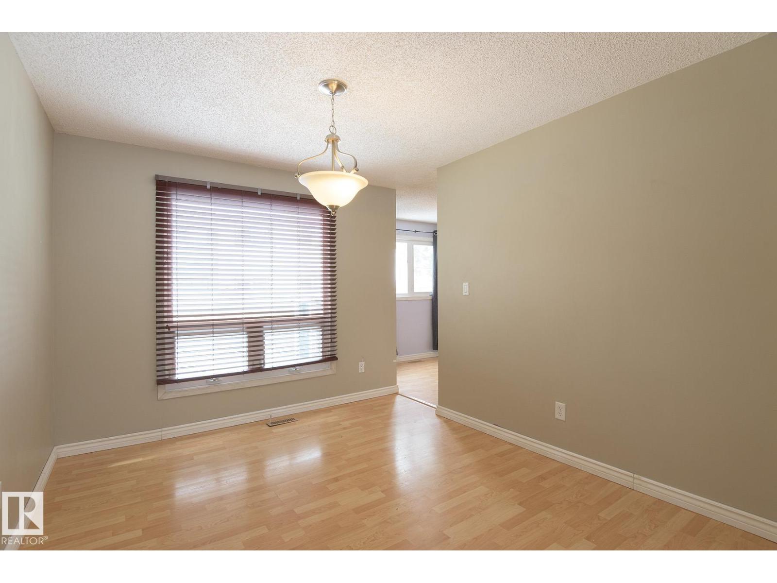 14751 25 ST NW, Edmonton