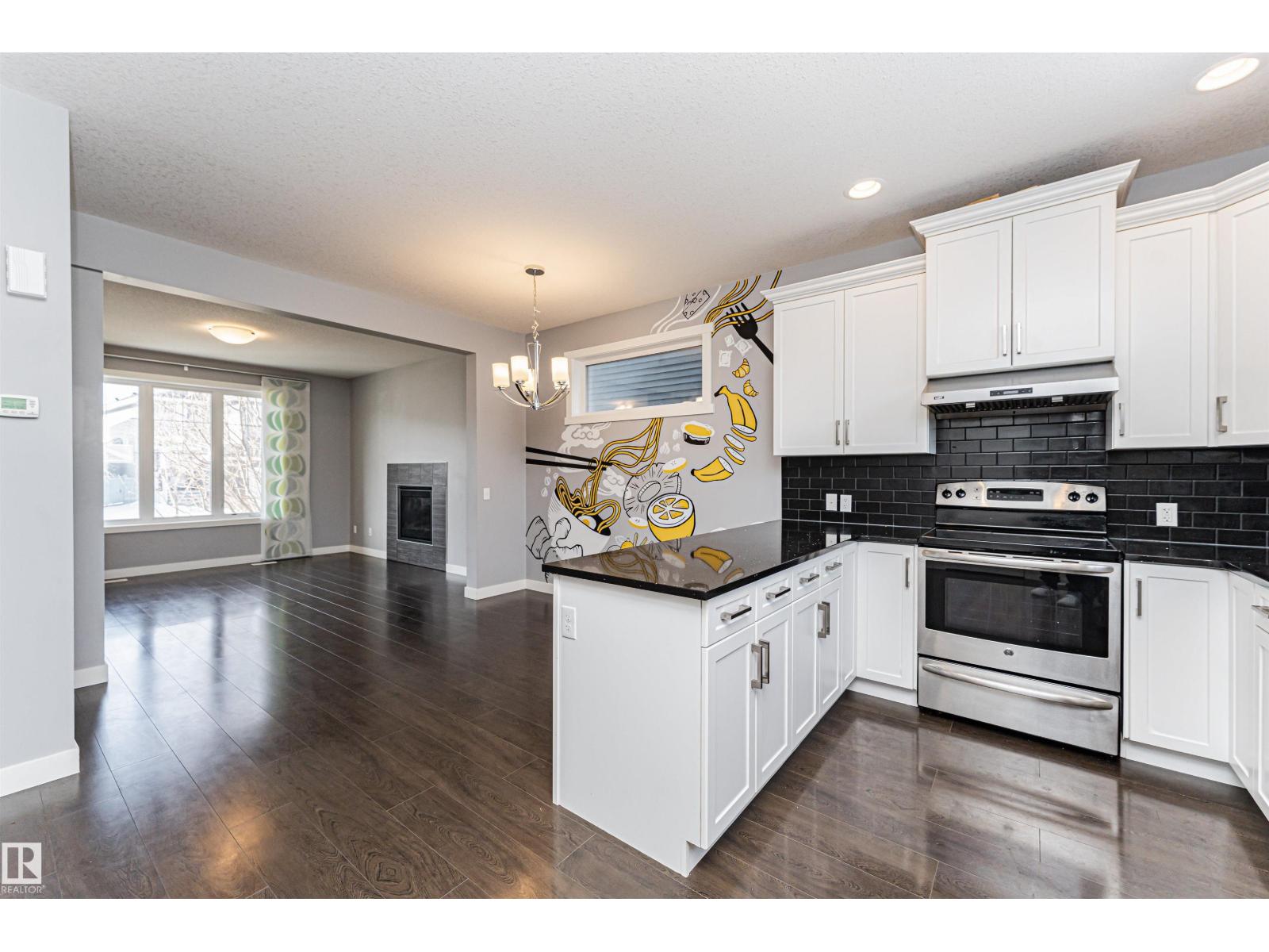 16420 15 AV SW, Edmonton