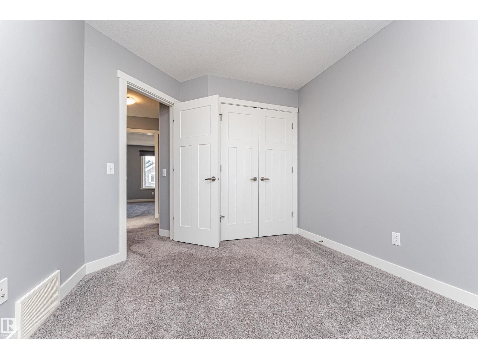 16420 15 AV SW, Edmonton