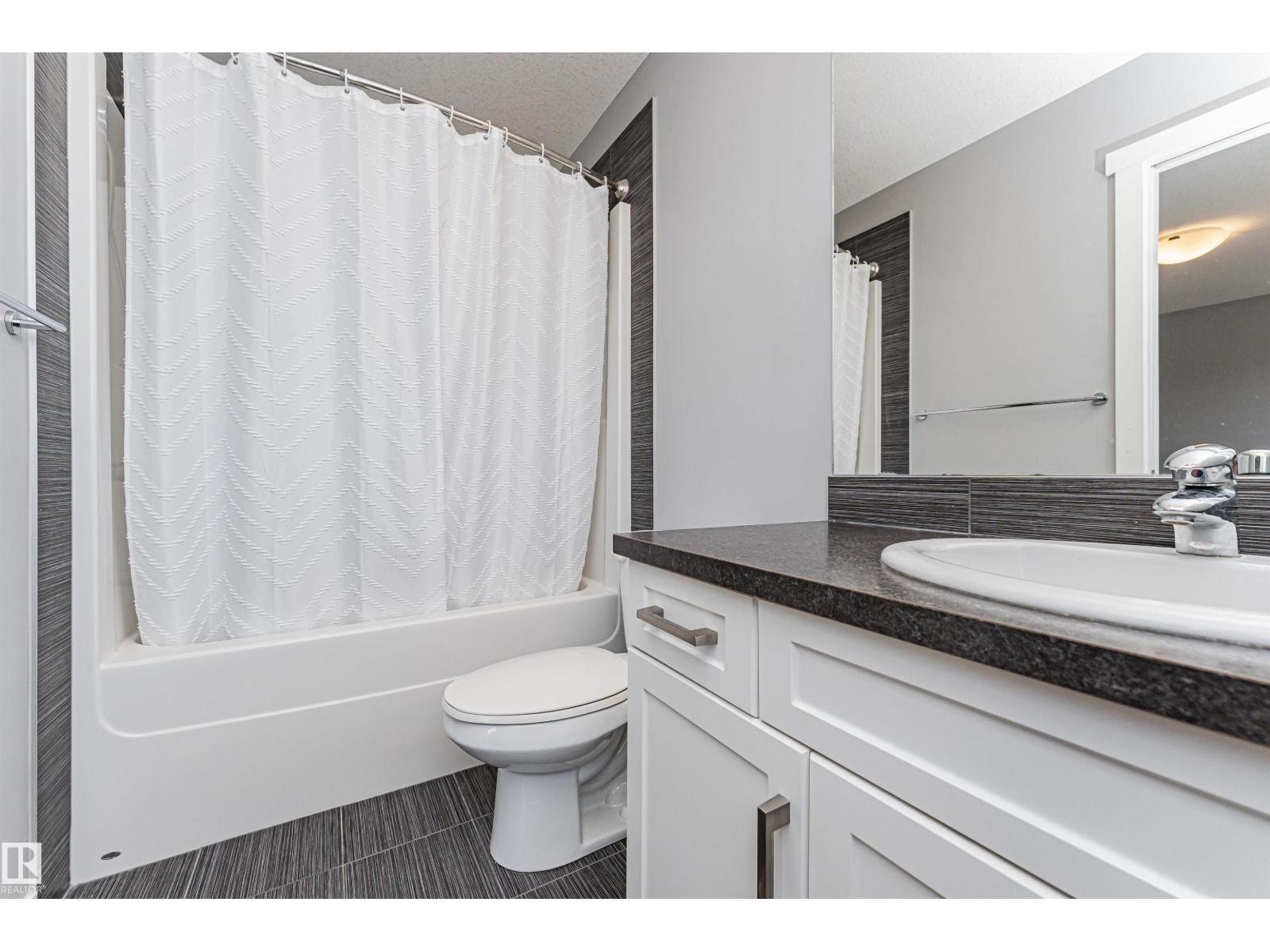 16420 15 AV SW, Edmonton