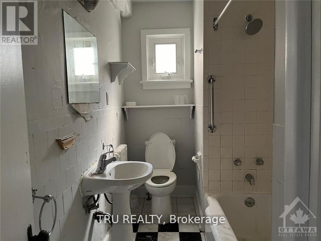 102 PUTMAN AVENUE - 13