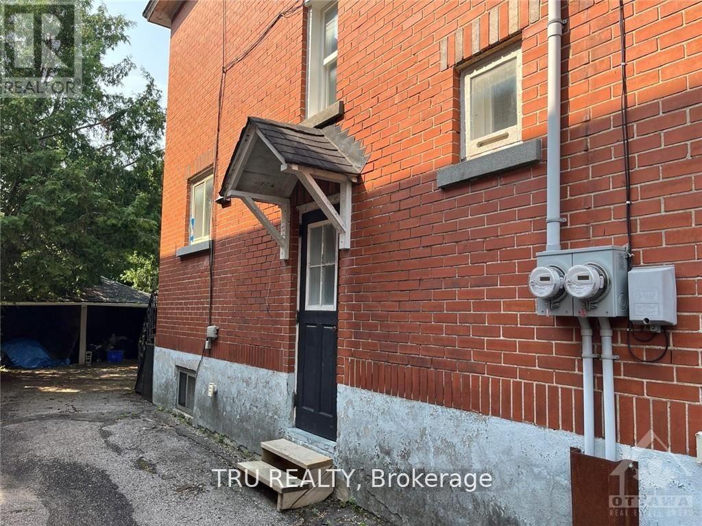 102 PUTMAN AVENUE - 7