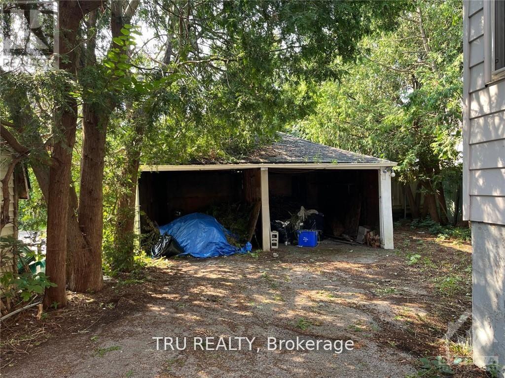102 PUTMAN AVENUE - 8