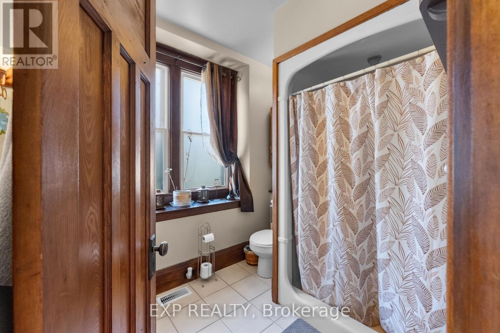 122 ELGIN STREET W - 28