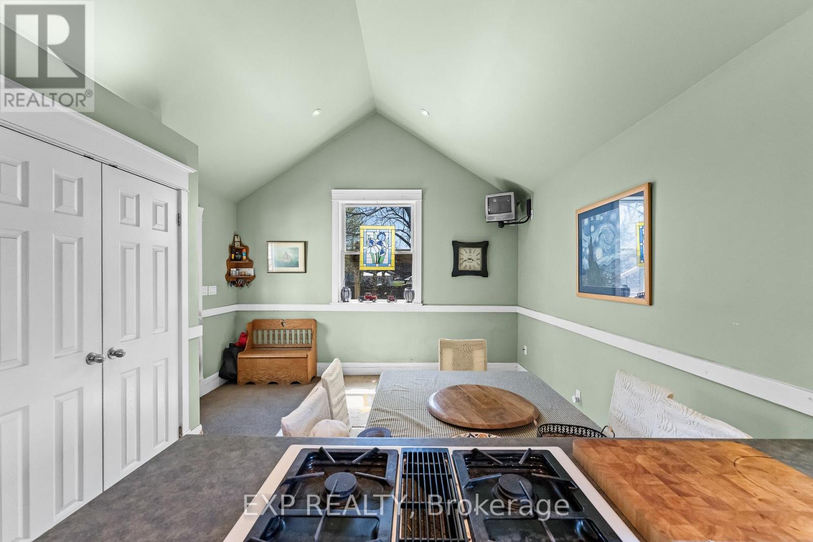 122 ELGIN STREET W - 34