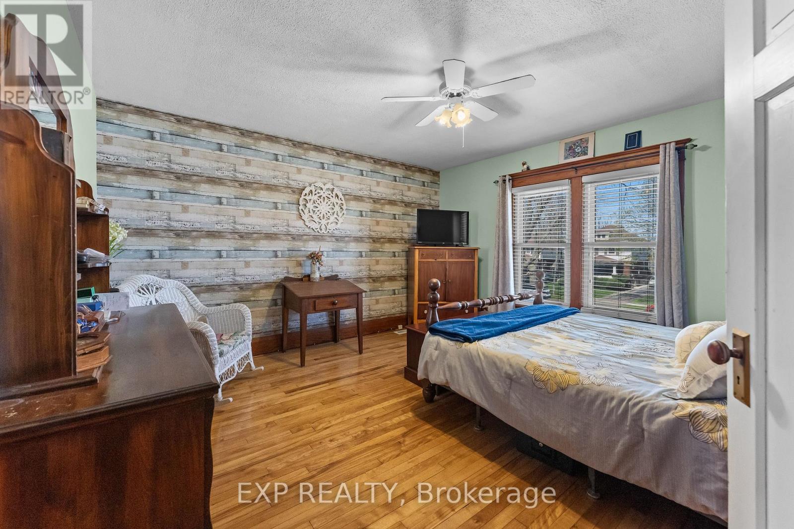 122 ELGIN STREET W - 42
