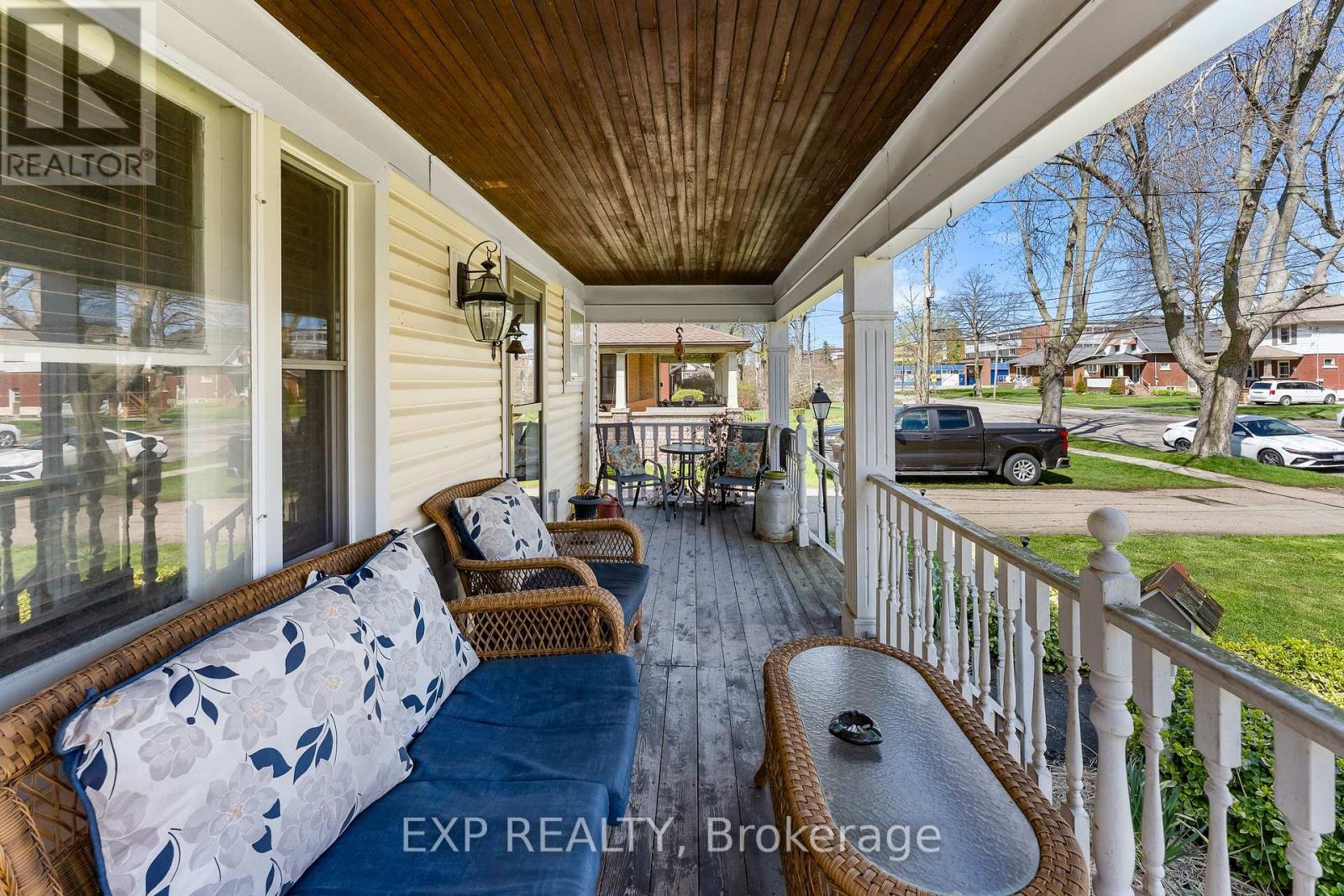 122 ELGIN STREET W - 8