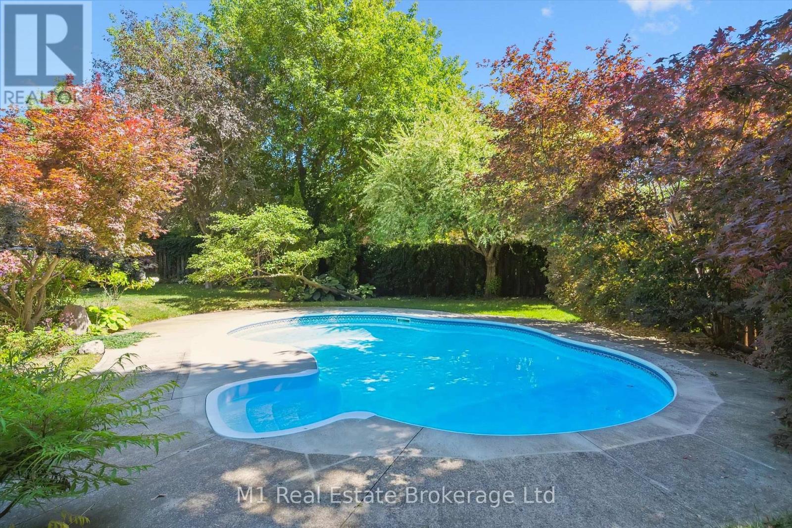 21 GLADSTONE AVENUE - 45