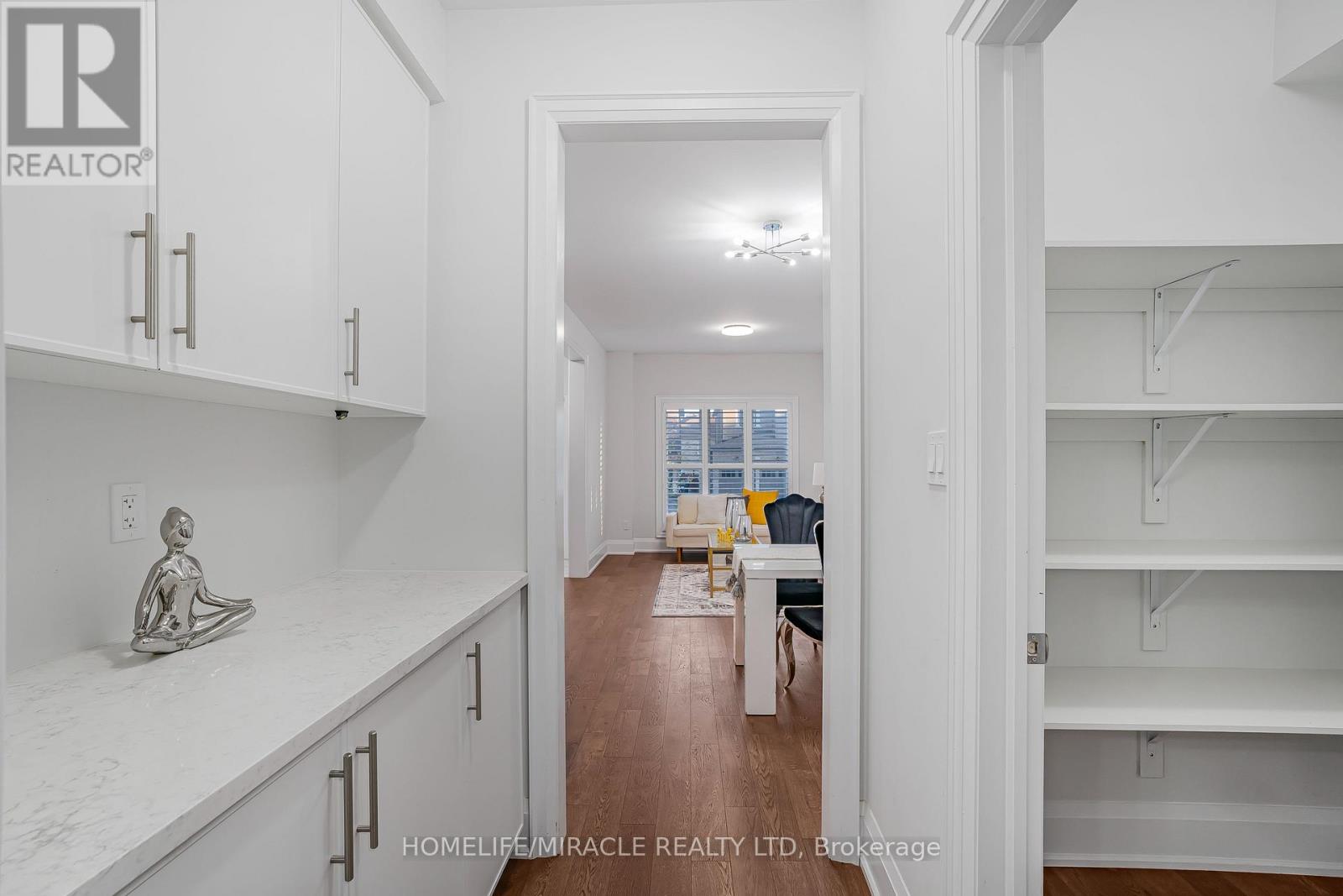 1348 HARRINGTON STREET - 11
