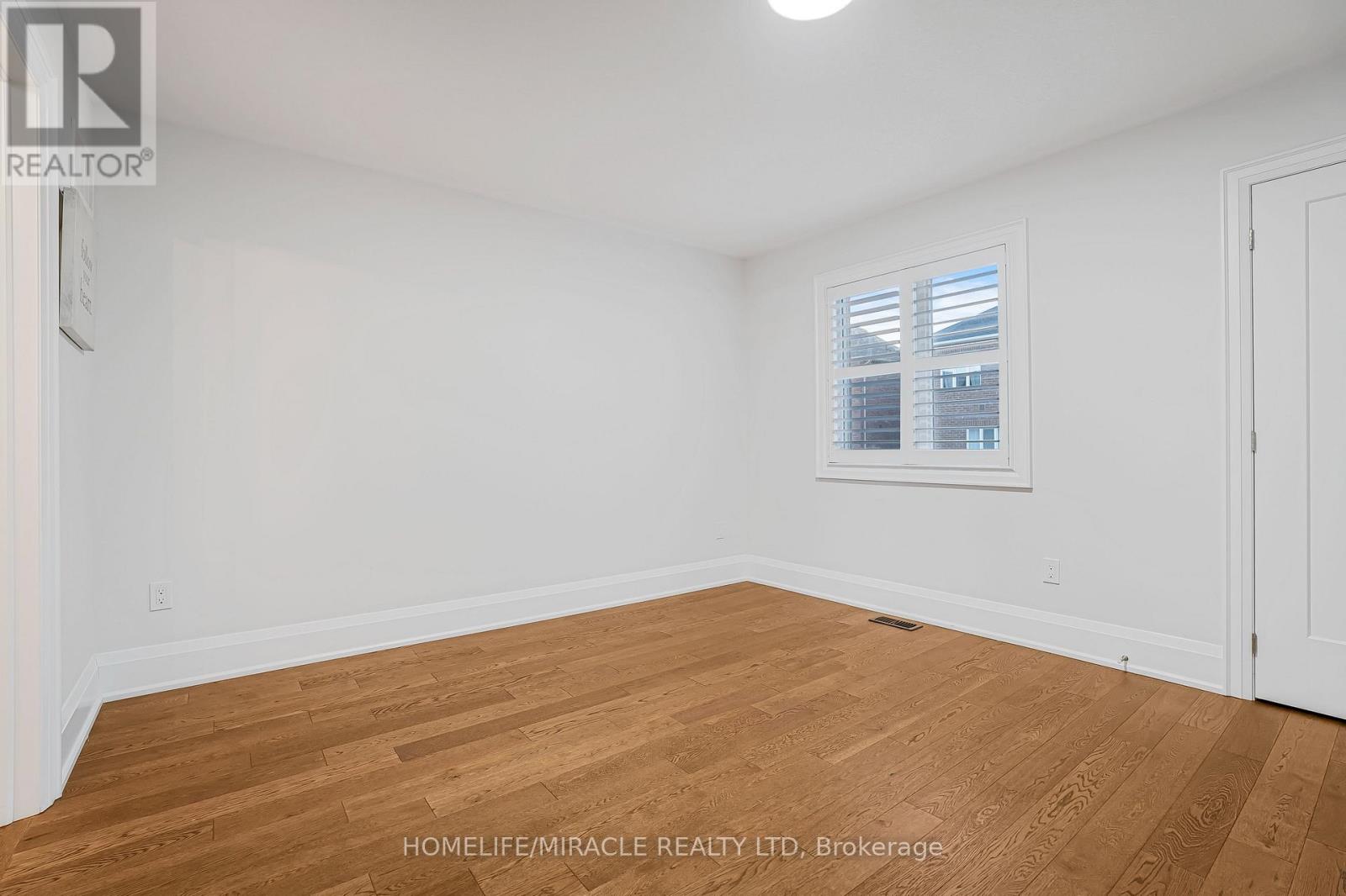 1348 HARRINGTON STREET - 34