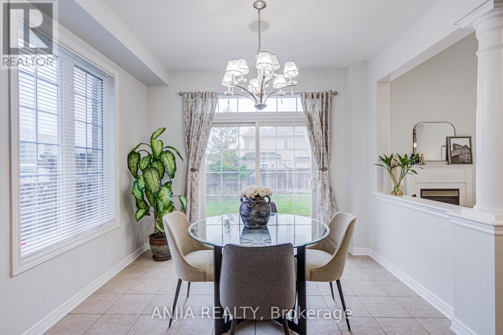 81 APPLEVIEW ROAD - 20