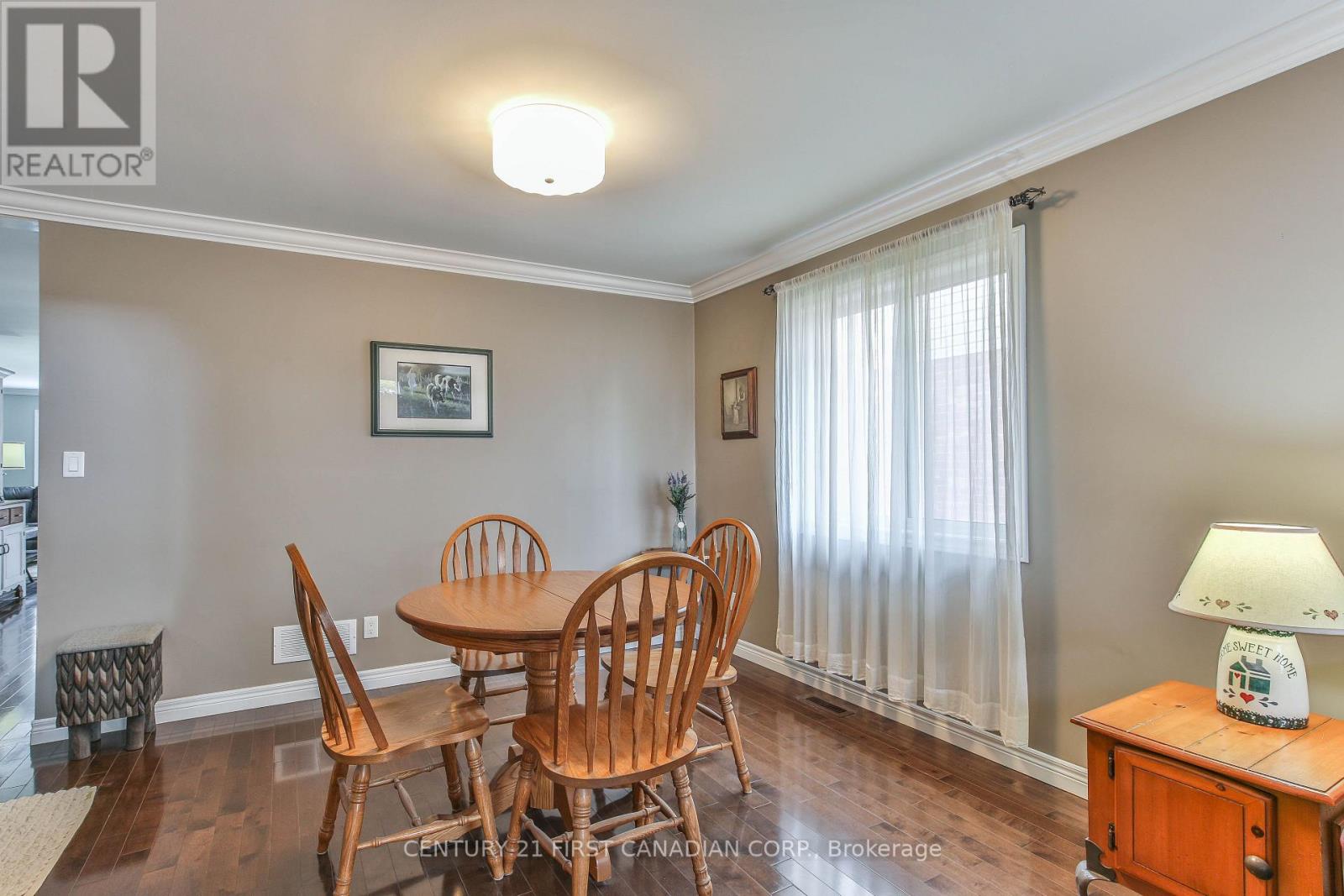 232 BROCK STREET - 5