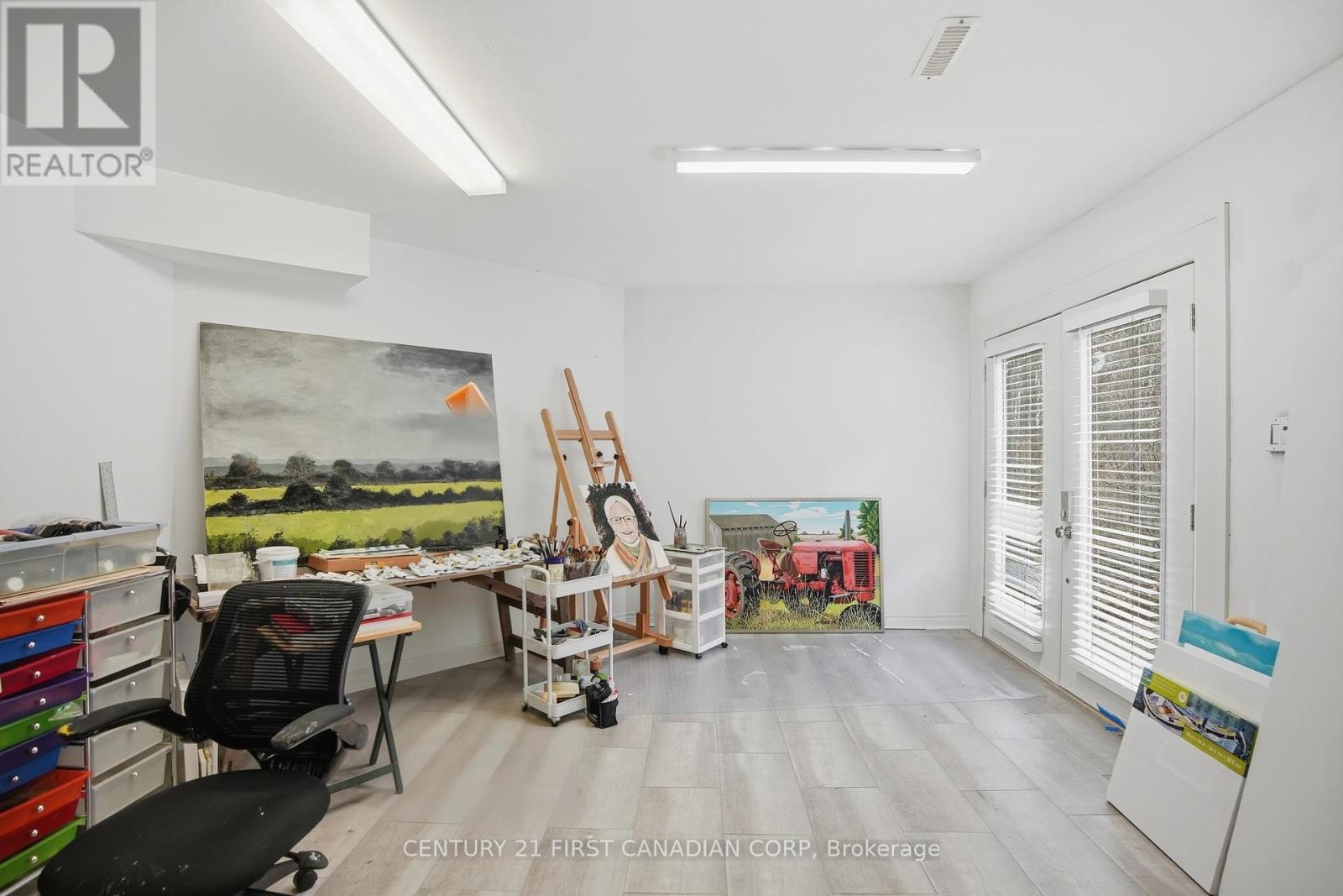 #15 1615 BYRON BASELINE ROAD - 26