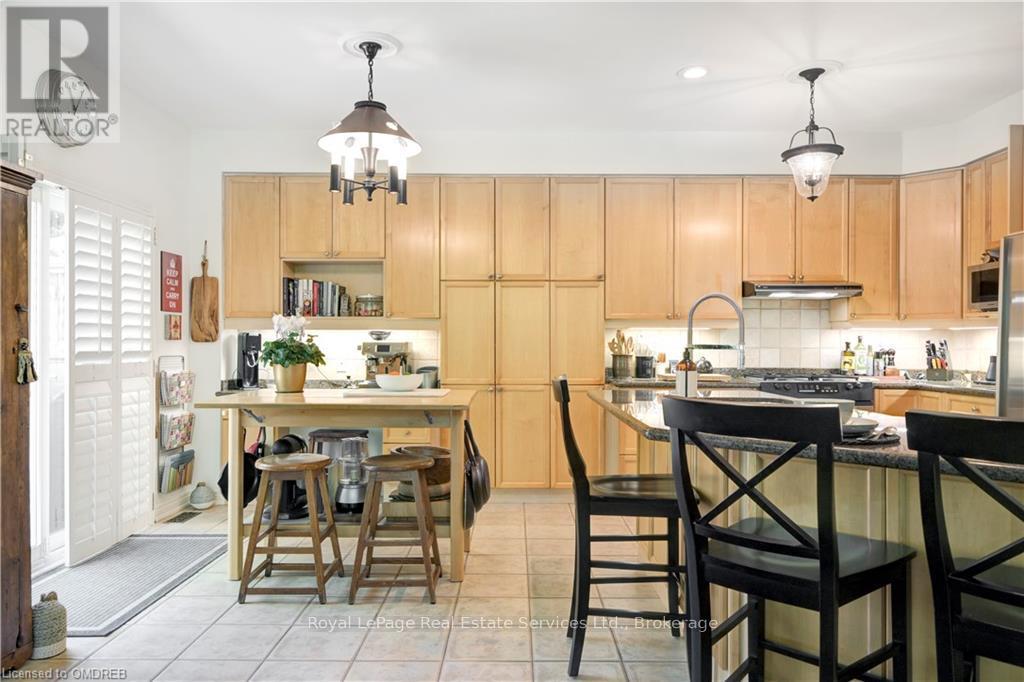 1259 GLENASHTON DRIVE - 19