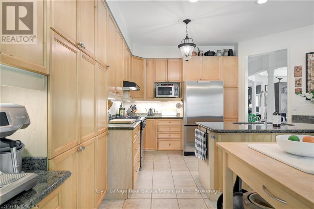 1259 GLENASHTON DRIVE - 21