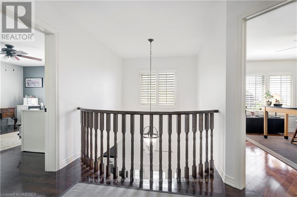1259 GLENASHTON DRIVE - 32