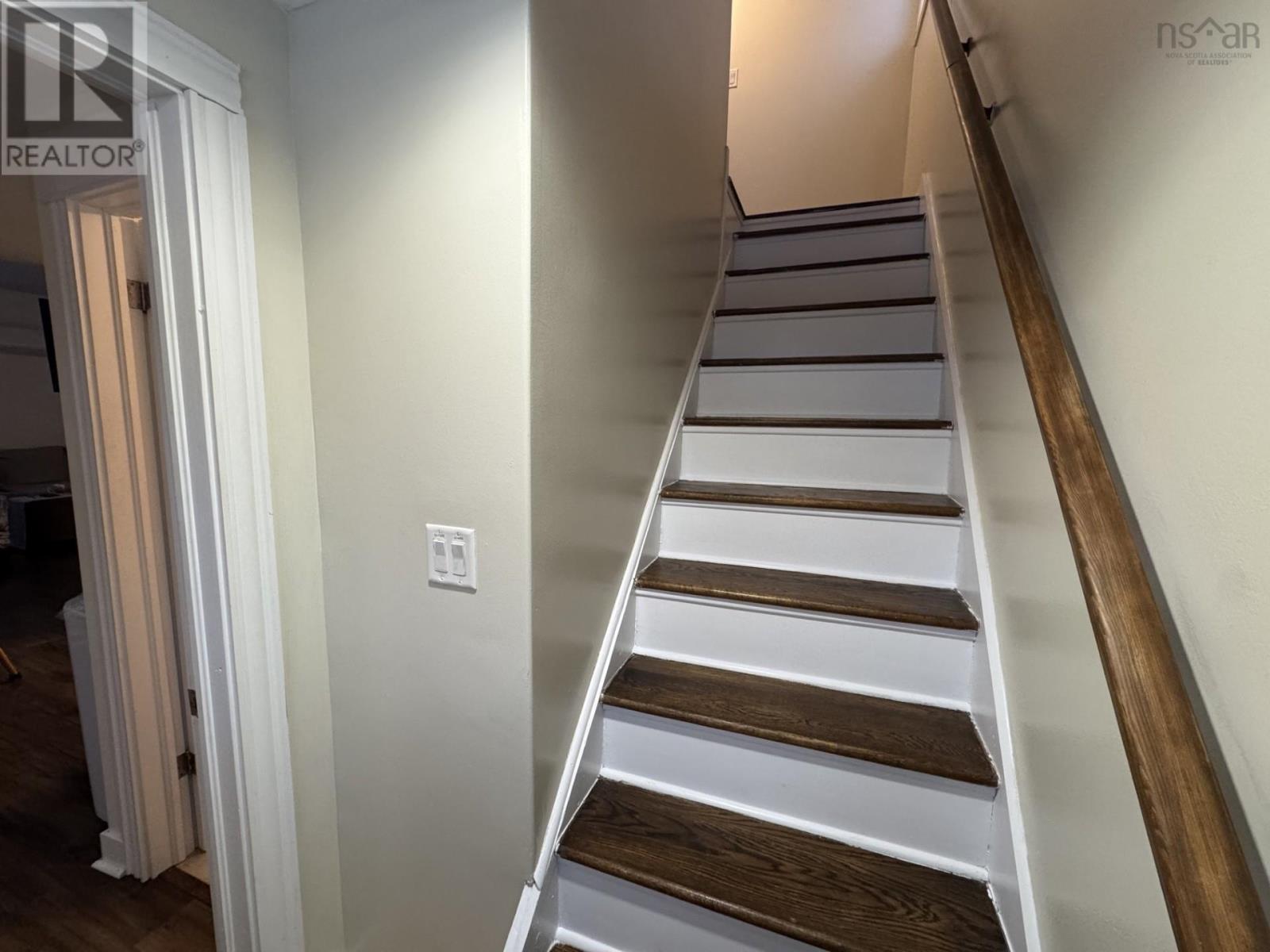 208 PLEASANT Street - 23