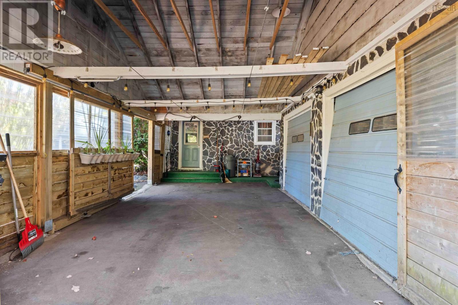 9387 Highway 10 - 16