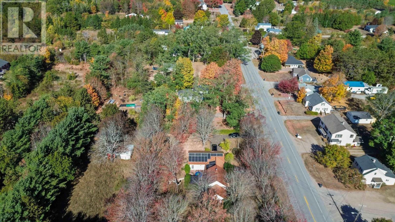9387 Highway 10 - 43