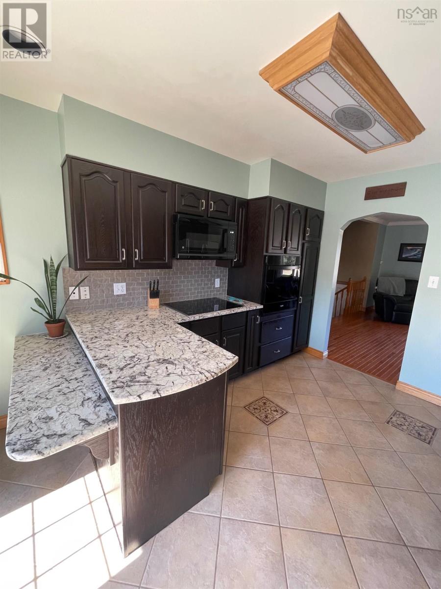 Property 16 of 49 of 1045 Mountain Road