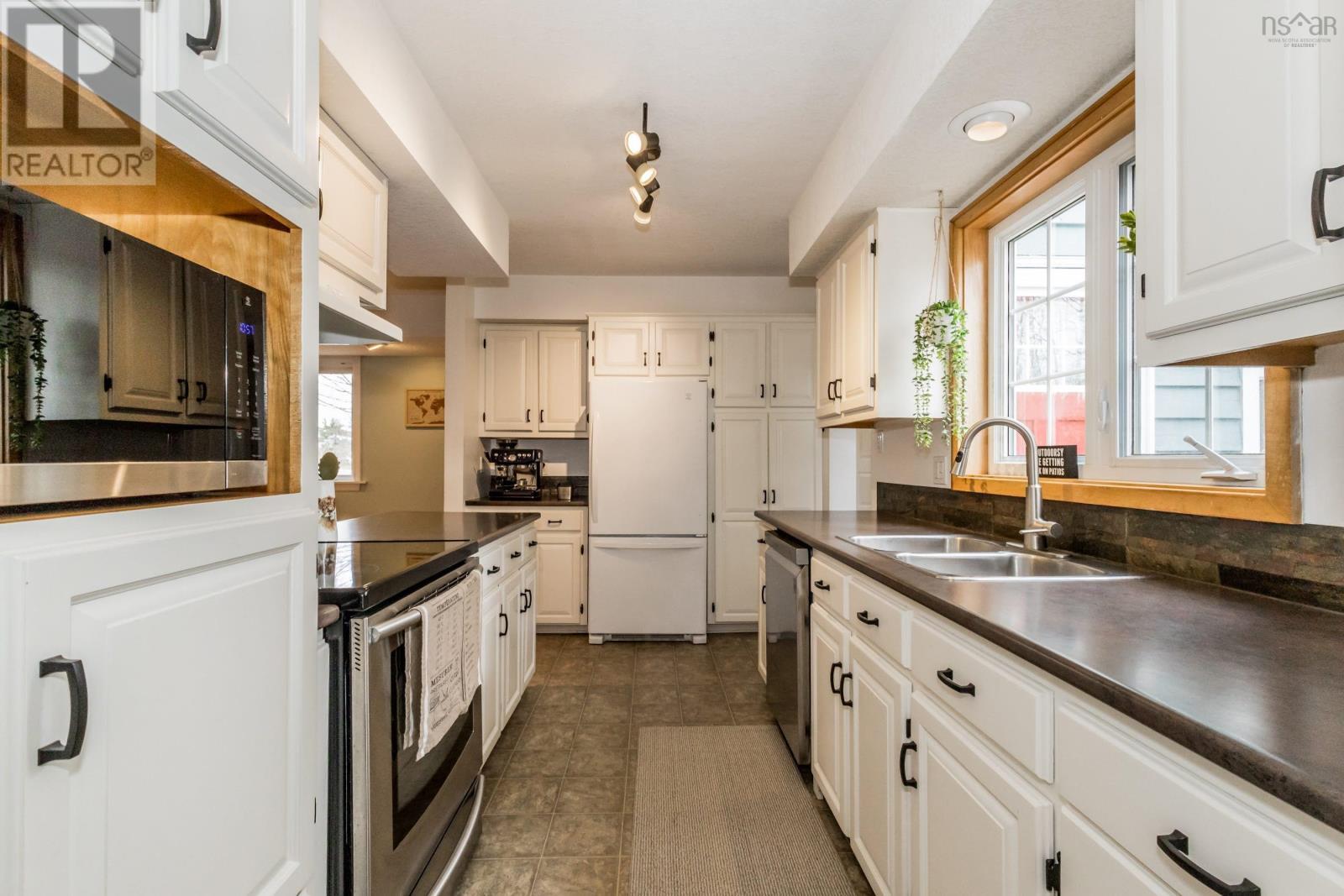 Property 18 of 48 of 1197 Mayhew Drive