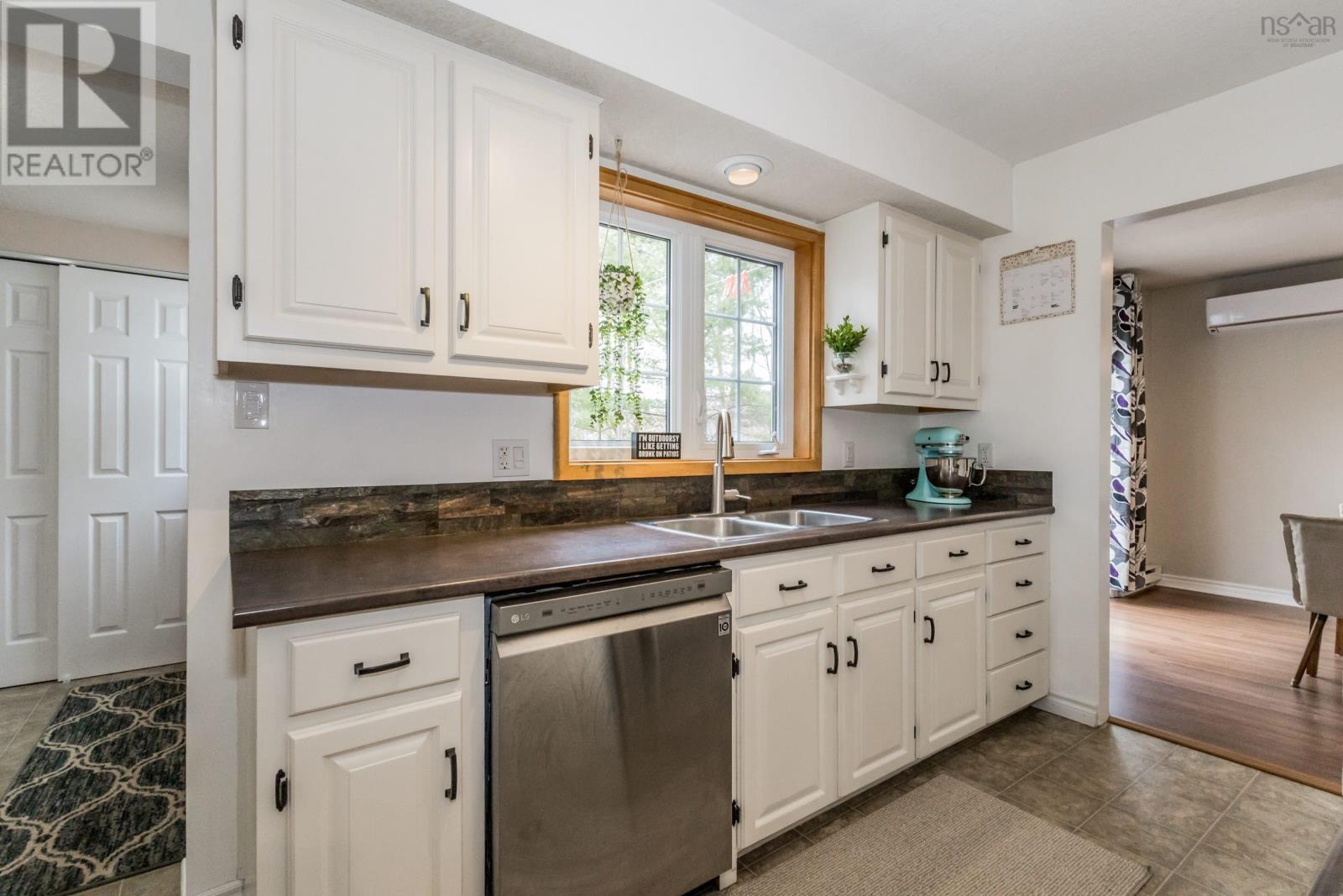 Property 20 of 48 of 1197 Mayhew Drive