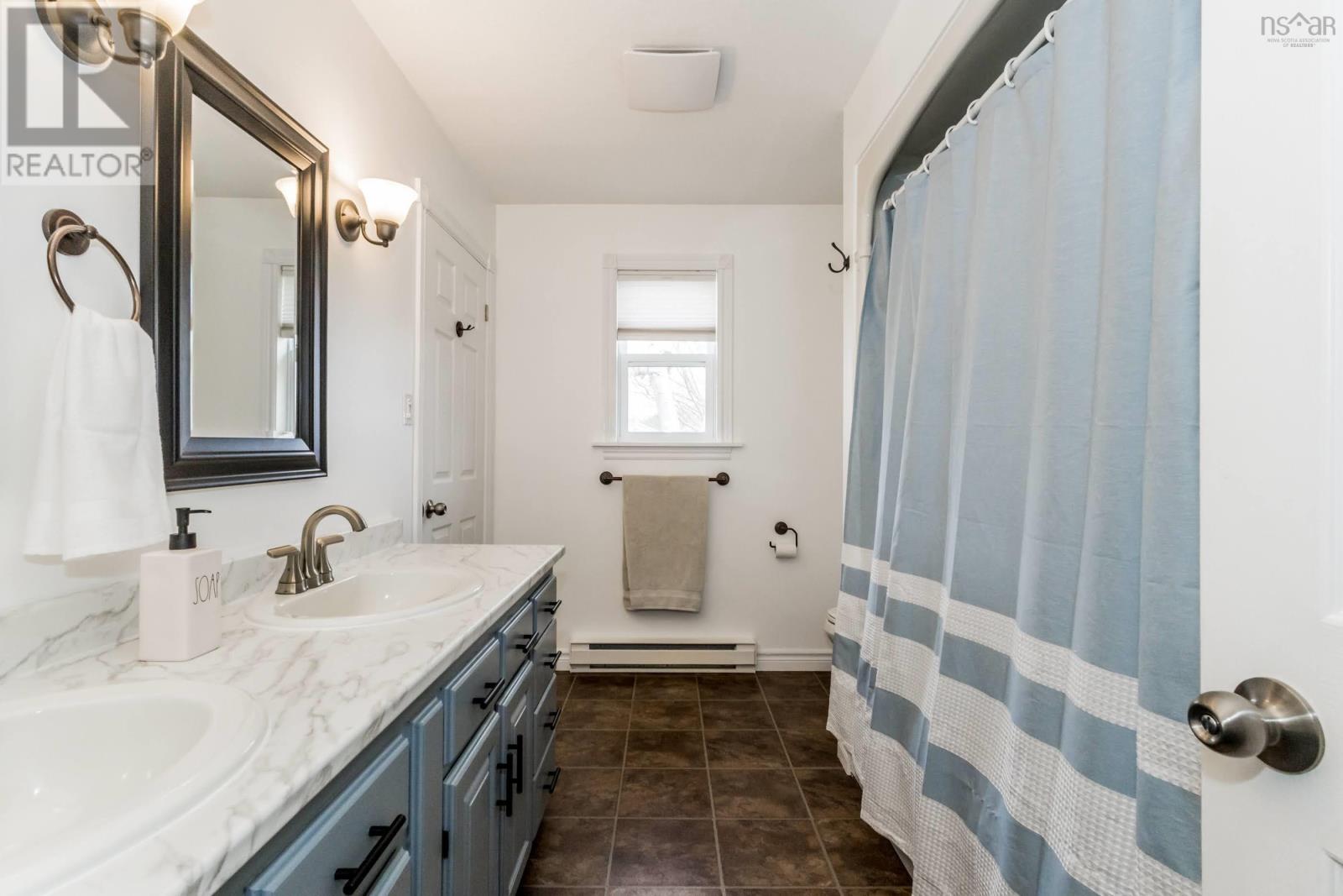 Property 24 of 48 of 1197 Mayhew Drive