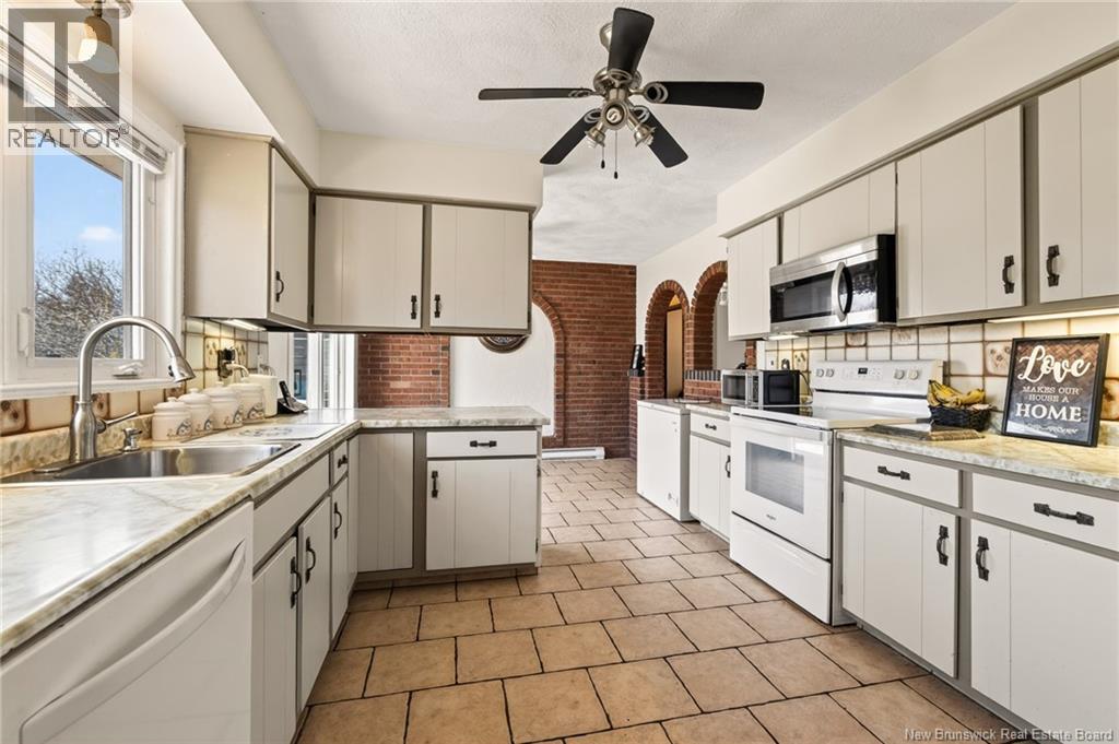 34 Gorveatte Street - 11