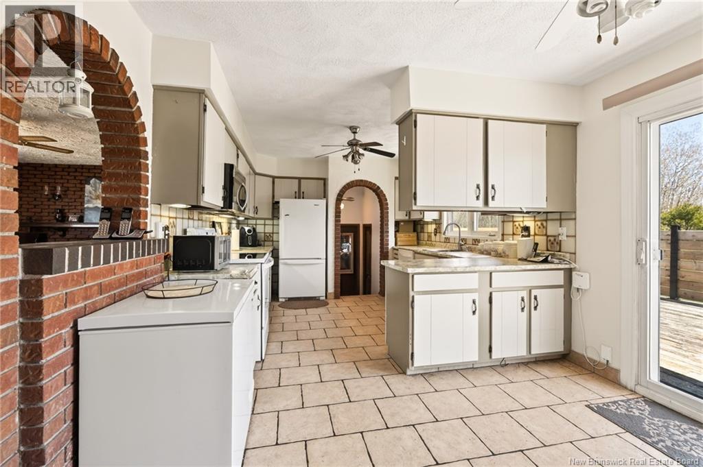 34 Gorveatte Street - 13