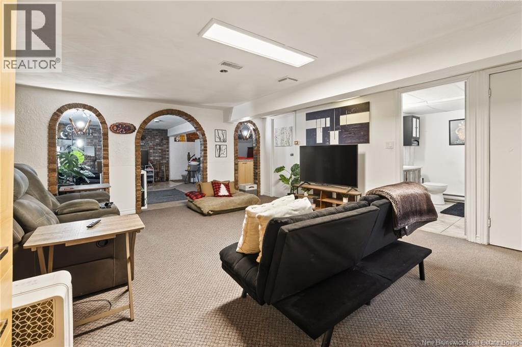 34 Gorveatte Street - 35