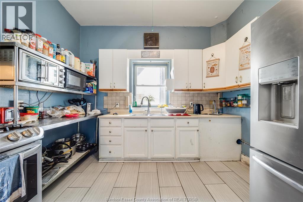 122 TALBOT ST. S - 14