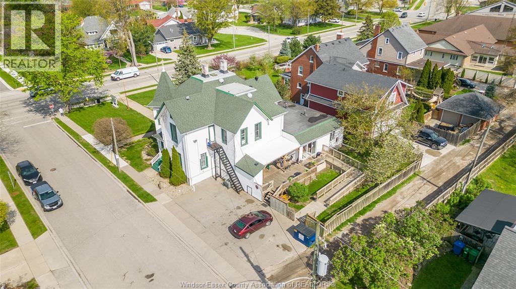 122 TALBOT ST. S - 3