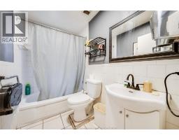 122 Talbot St. S, Essex, ON N8N1B4 Photo 24