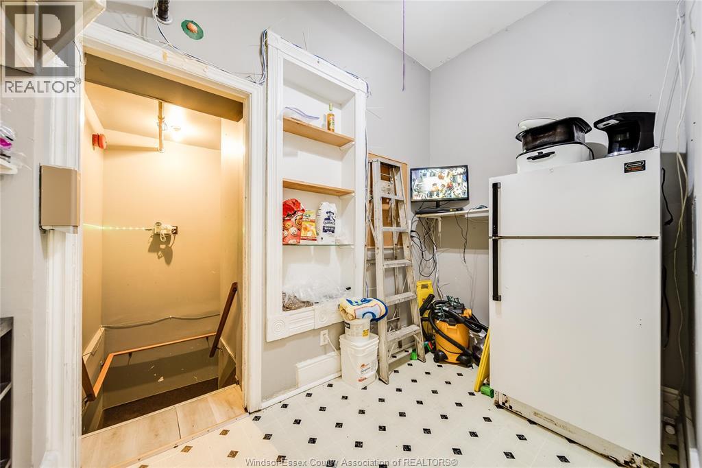 122 TALBOT STREET South - 22