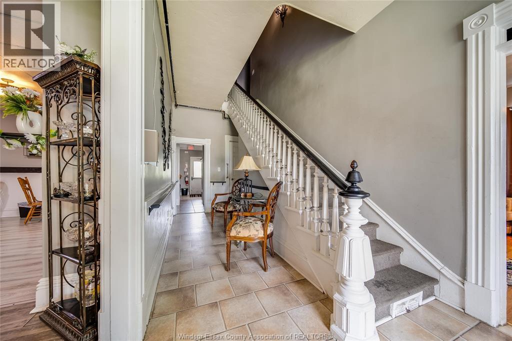 122 TALBOT STREET South - 5