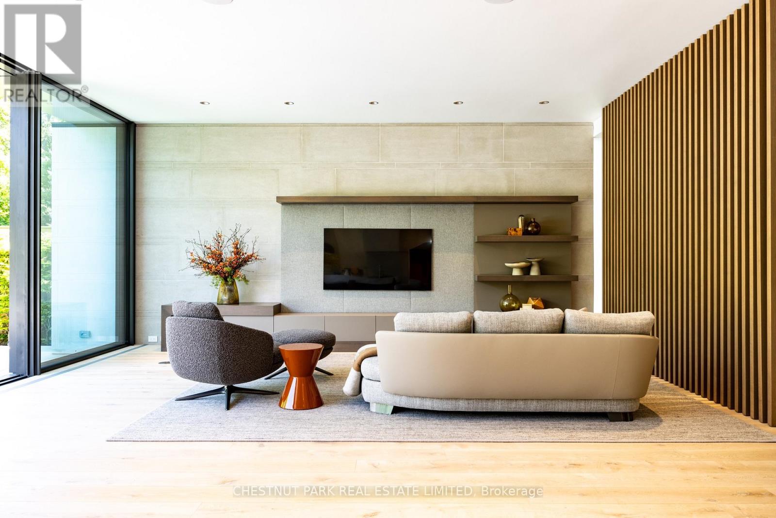 50 TEDDINGTON PARK AVENUE - 20