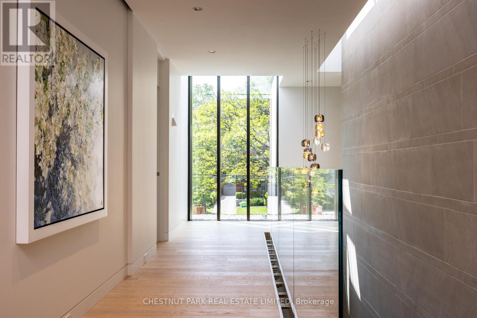 50 TEDDINGTON PARK AVENUE - 24