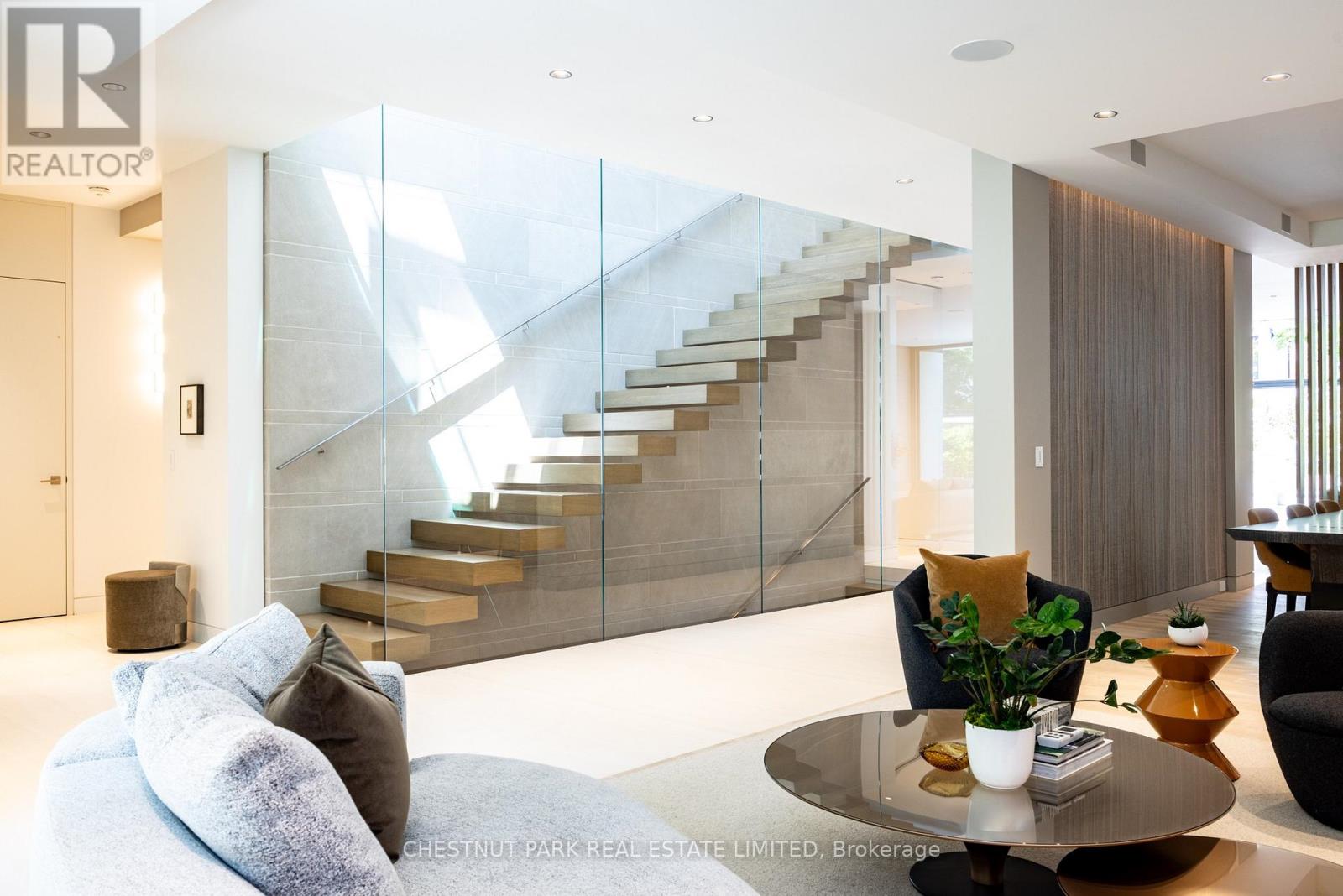 50 TEDDINGTON PARK AVENUE - 8