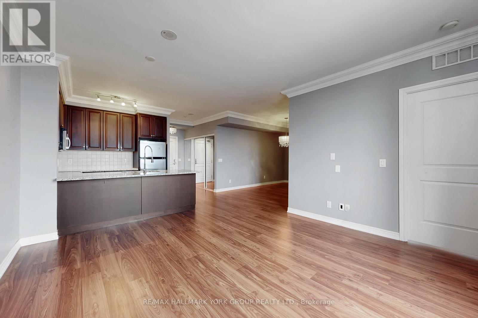 #1601 9245 JANE STREET - 17