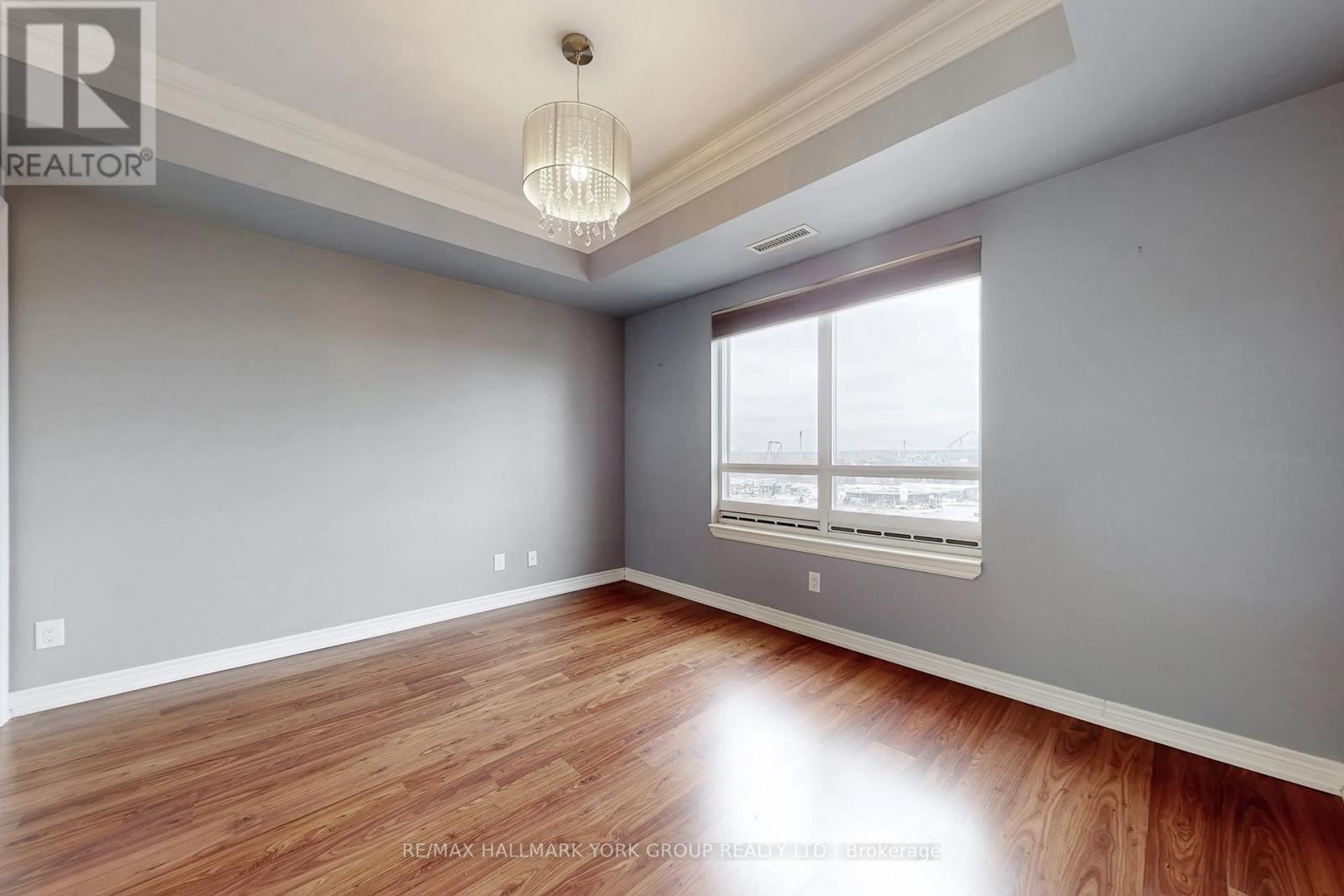 #1601 9245 JANE STREET - 21