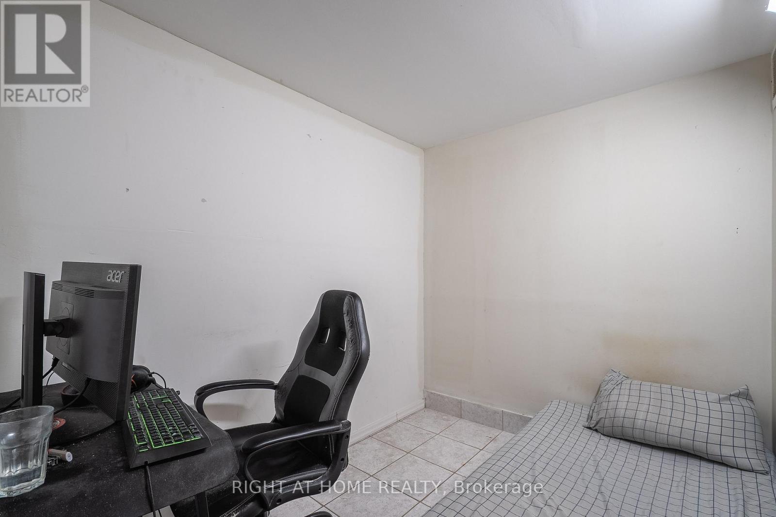 76 HABITANT DRIVE - 19