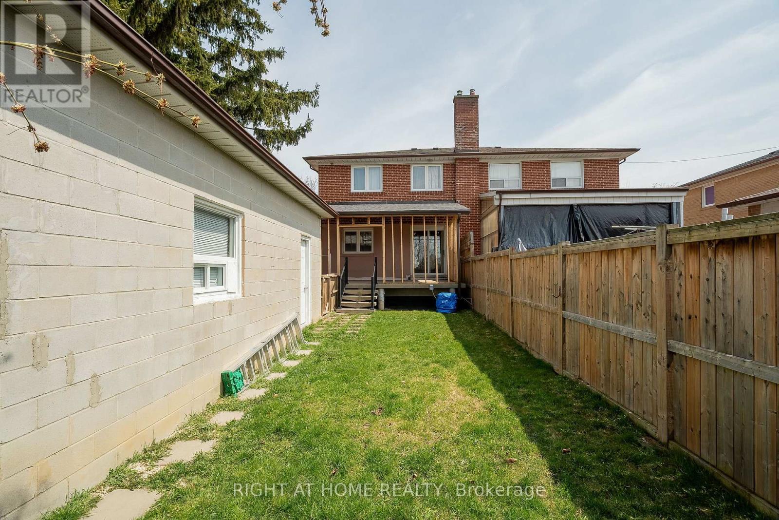 76 HABITANT DRIVE - 22